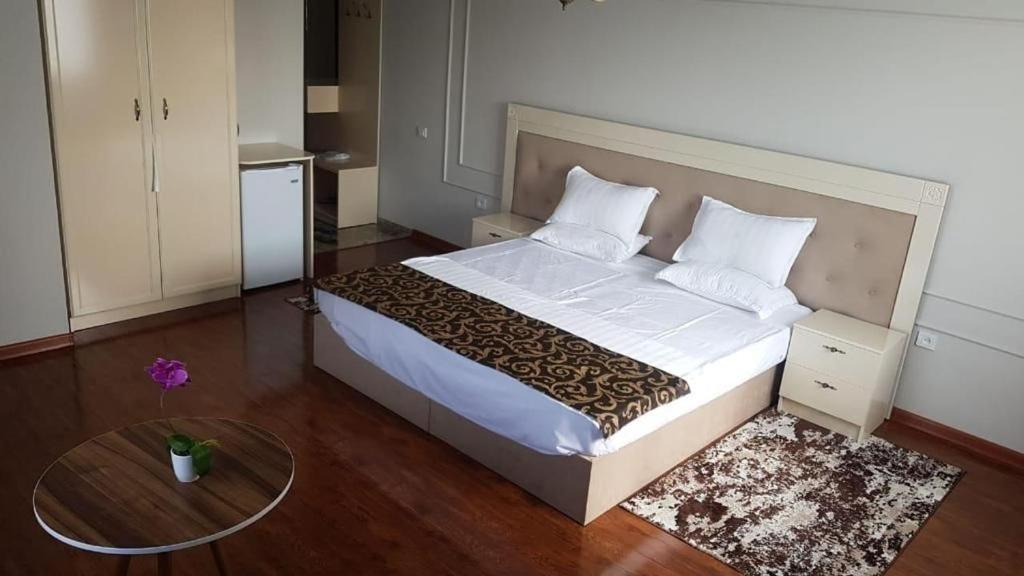 Gold Boutique Hotel Алматы Экстерьер фото