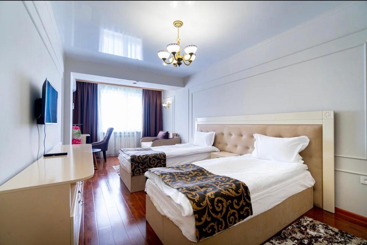 Gold Boutique Hotel Алматы Экстерьер фото