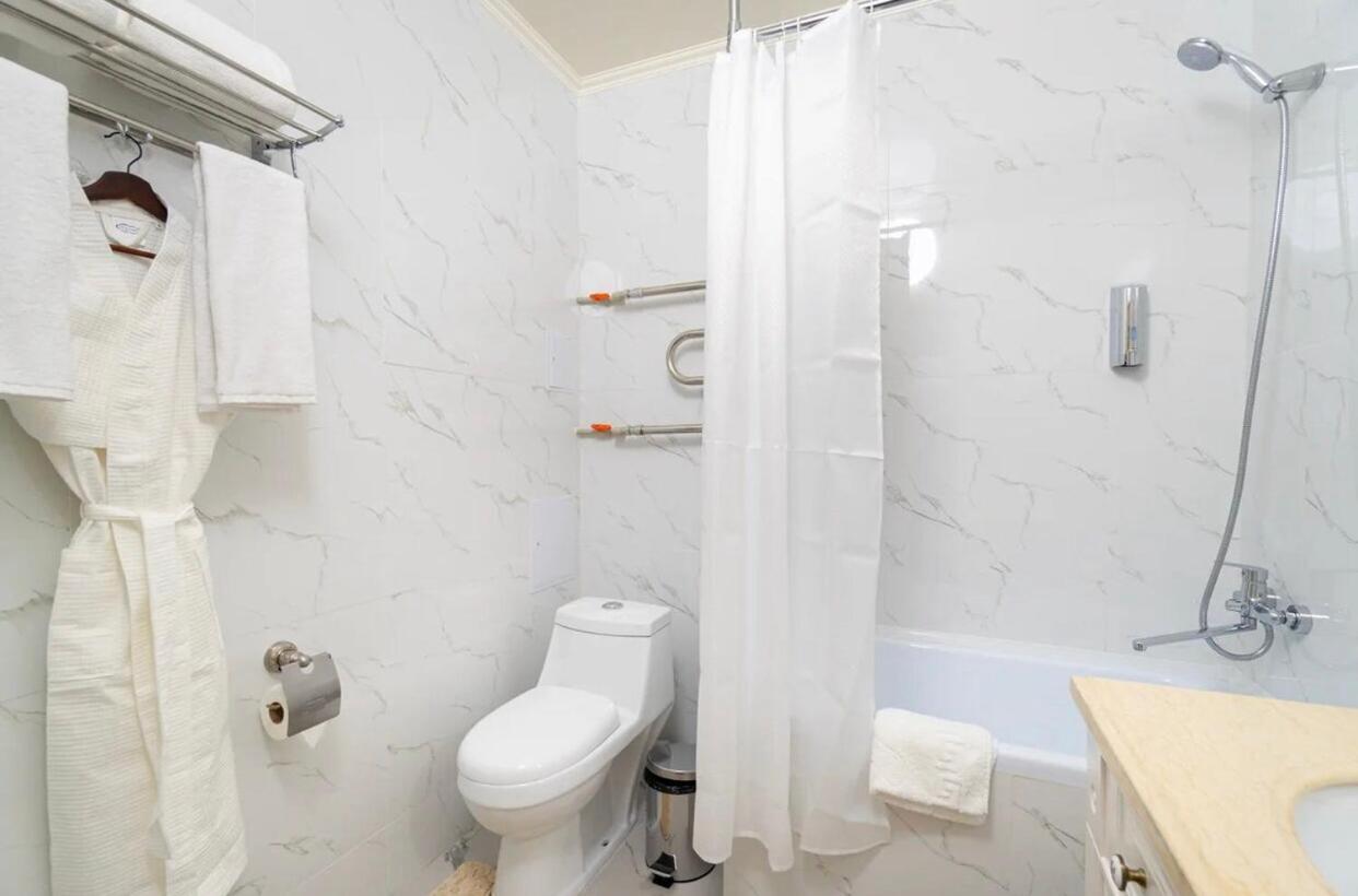 Gold Boutique Hotel Алматы Экстерьер фото